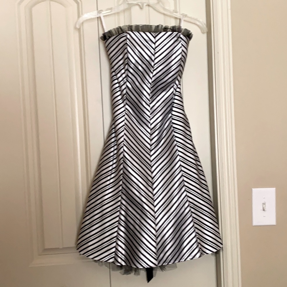 ‼️BOGO‼️ second item 60% off. Jessica McClintock for Gunne Sax Strapless Dress